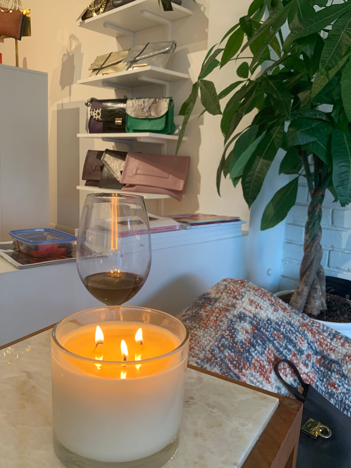 Santalum Candle - LH CANDLE STUDIO